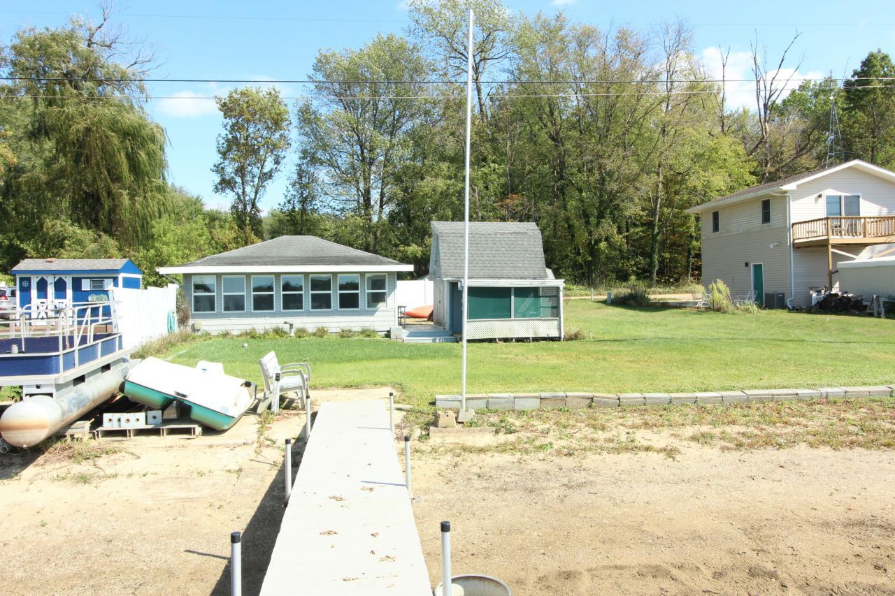 51140 Maple Road, Marcellus, MI 49067 Main Photo