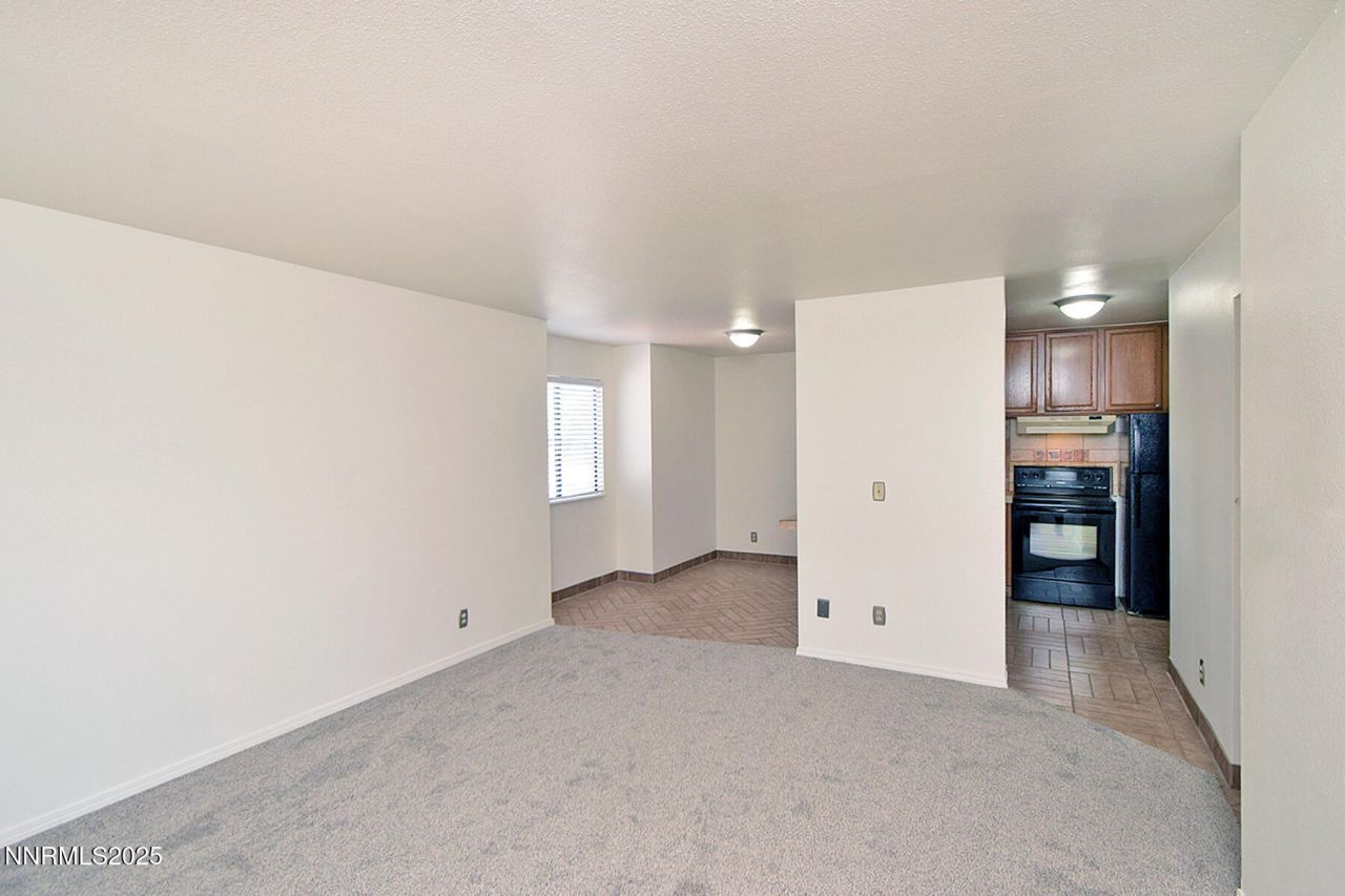 2750 Plumas Street, Unit 201, Reno, NV 89509 Photo