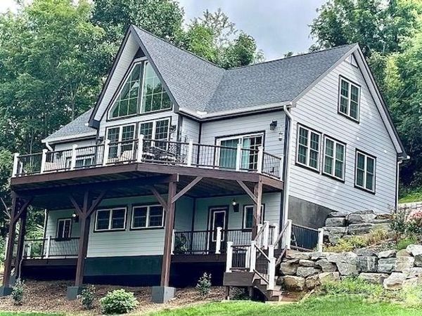 114 Nesting Ridge, Waynesville, NC 28785