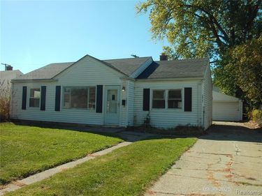 26751 BELANGER Street, Roseville, MI 48066