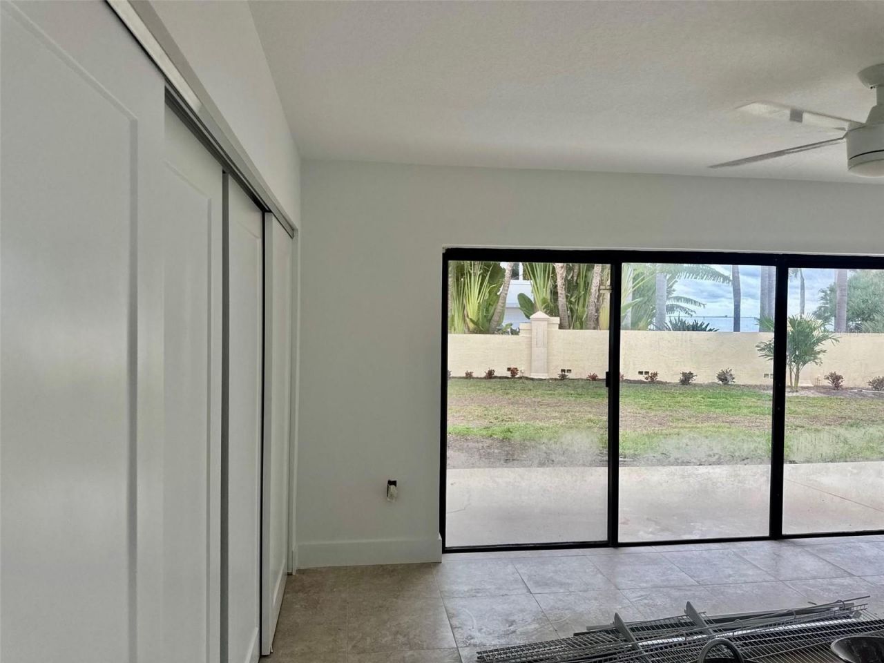 7550 Sunshine Skyway Lane S, Unit P12, Saint Petersburg, FL 33711 Photo