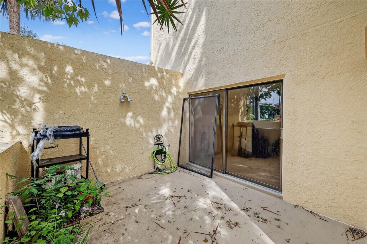 7550 Sunshine Skyway Lane S, Unit P12, Saint Petersburg, FL 33711 Photo