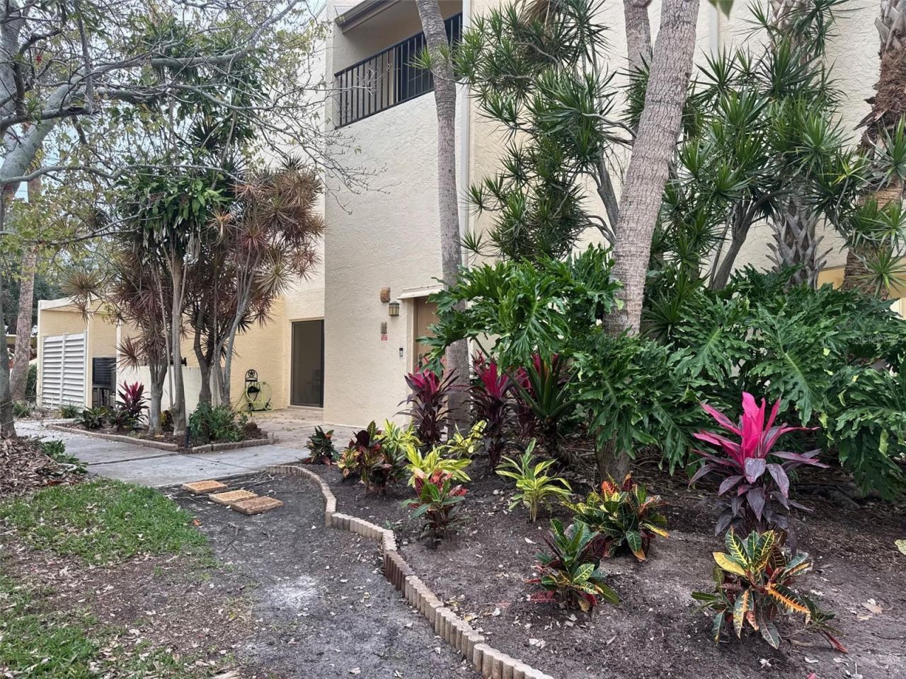 7550 Sunshine Skyway Lane S, Unit P12, Saint Petersburg, FL 33711 Photo