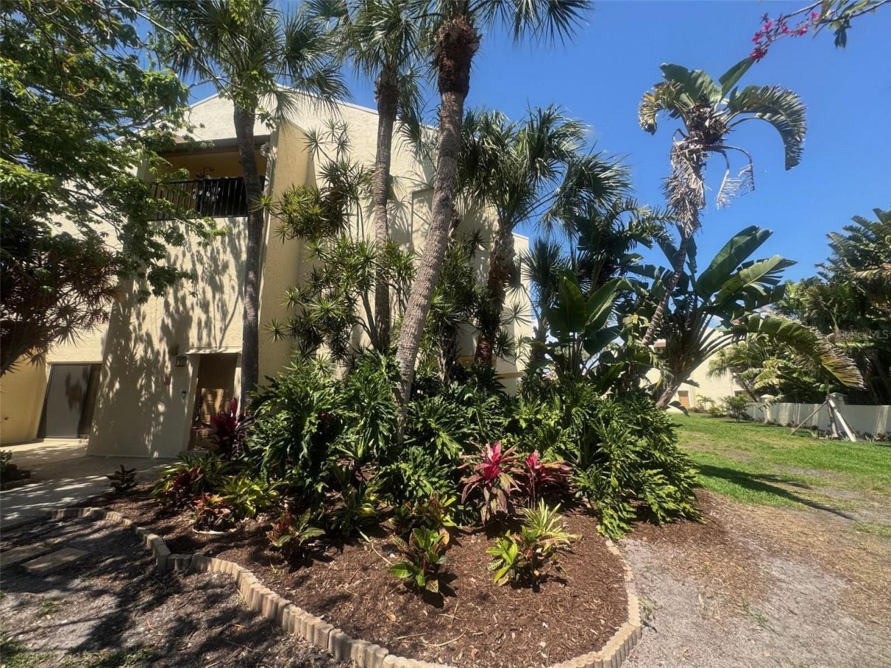 7550 Sunshine Skyway Lane S, Unit P12, Saint Petersburg, FL 33711 Photo