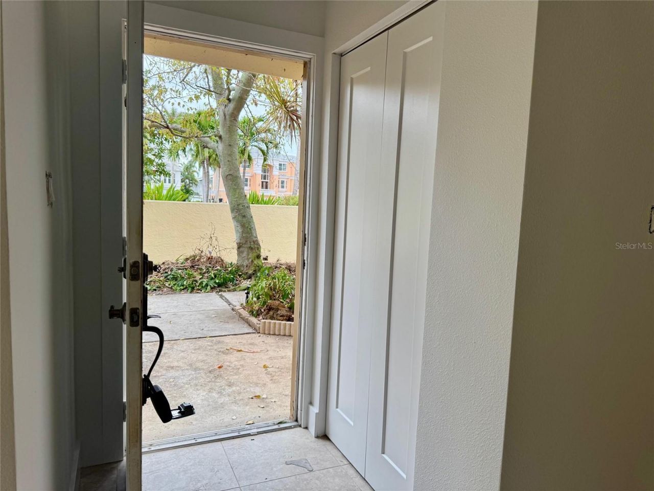 7550 Sunshine Skyway Lane S, Unit P12, Saint Petersburg, FL 33711 Photo