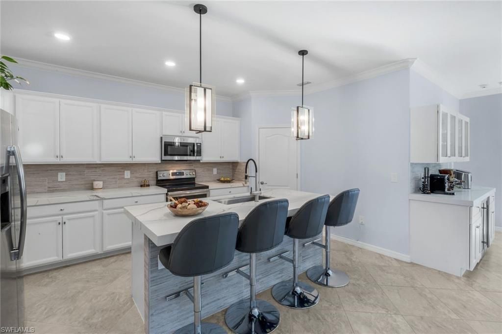 9445 Glenforest Dr, Naples, FL 34120 Photo