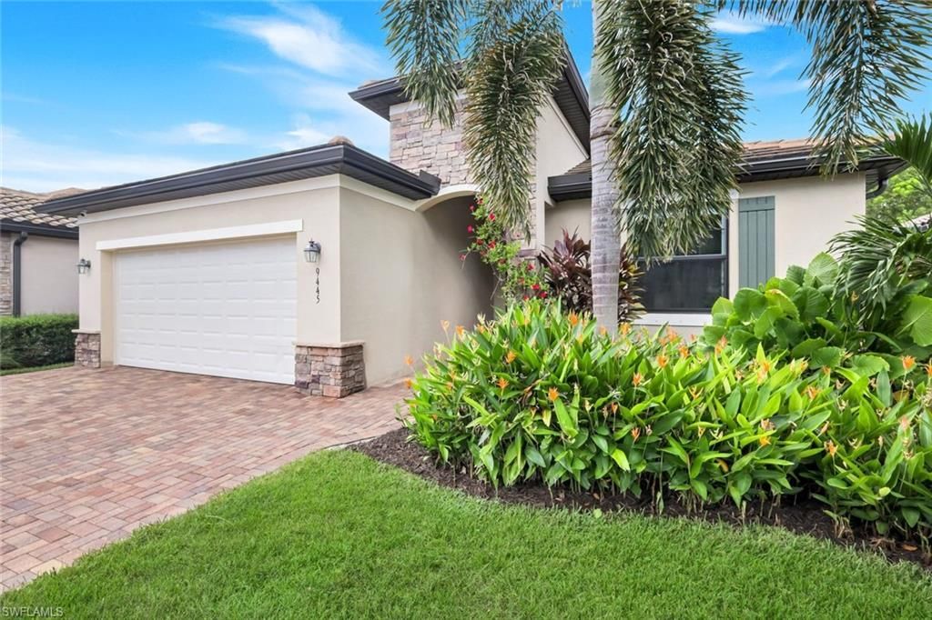 9445 Glenforest Dr, Naples, FL 34120 Photo