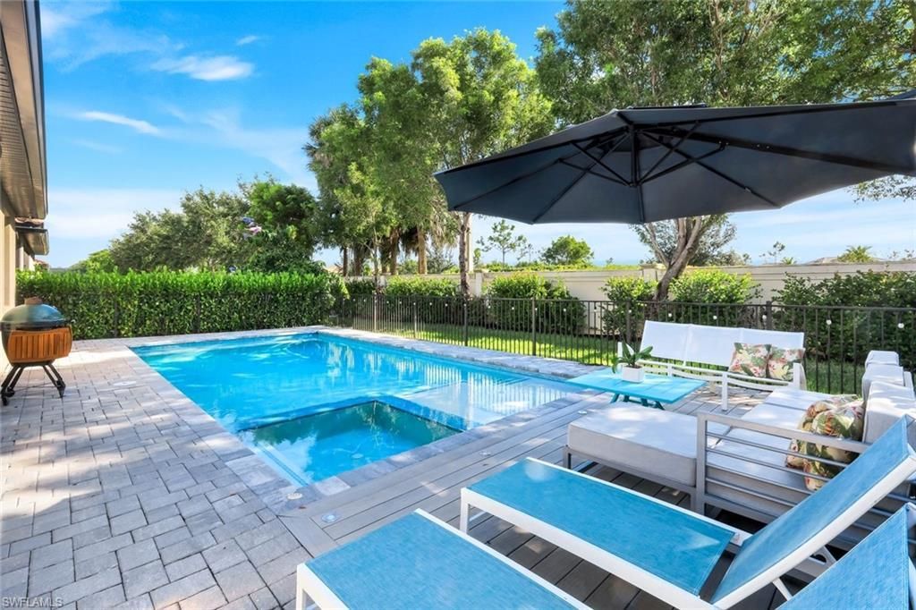 9445 Glenforest Dr, Naples, FL 34120 Photo