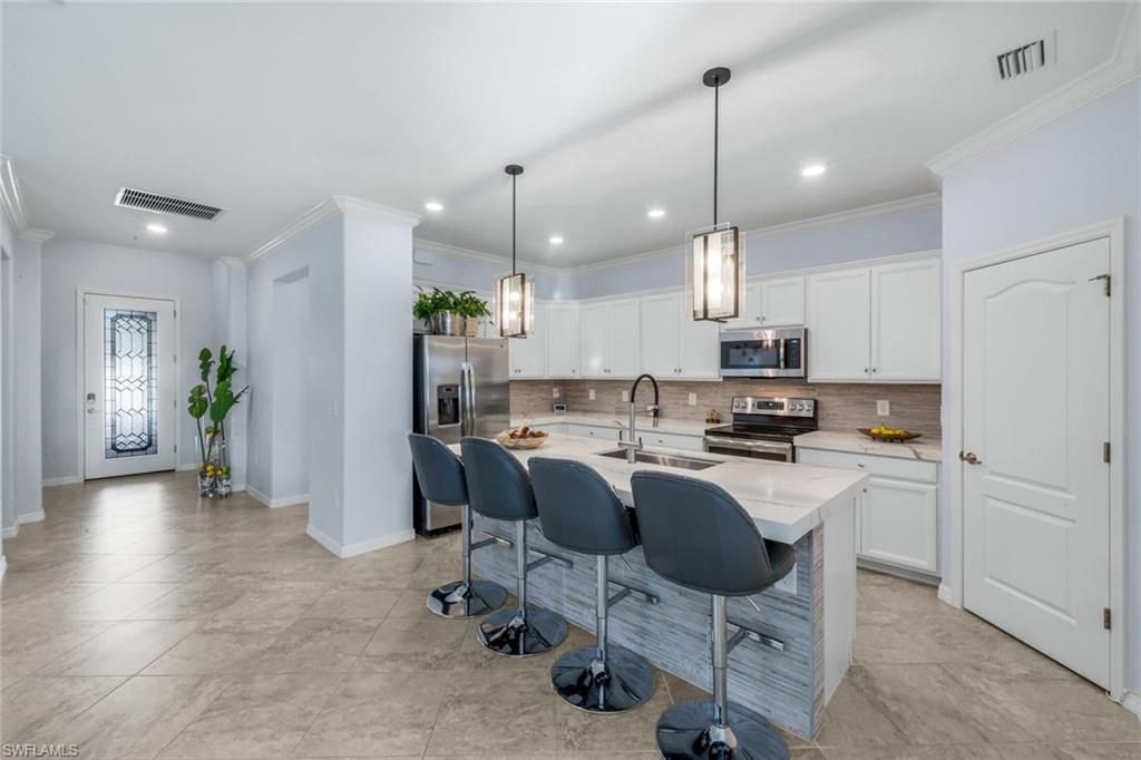 9445 Glenforest Dr, Naples, FL 34120 Photo