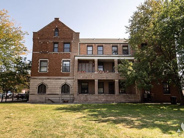 1949 W 48th Street, Chicago, IL 60609