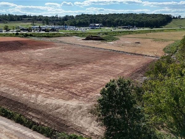 004 Hwy 412, Huntsville, AR 72740