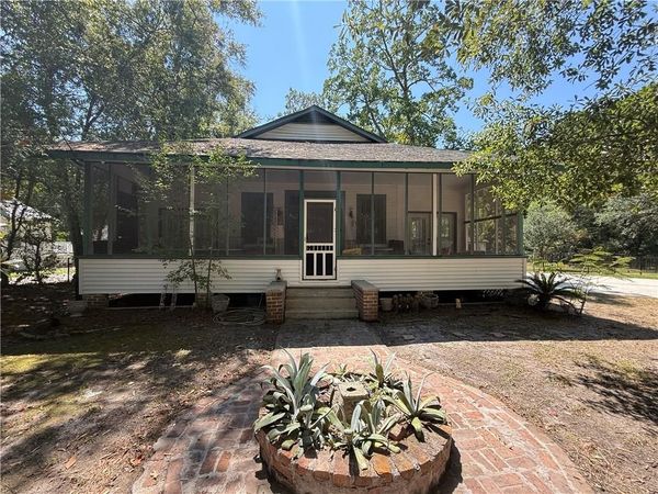 1930 MONTGOMERY Street, Mandeville, LA 70448