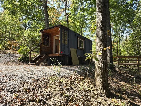 144 Briarwood Drive, Mammoth Cave, KY 42259