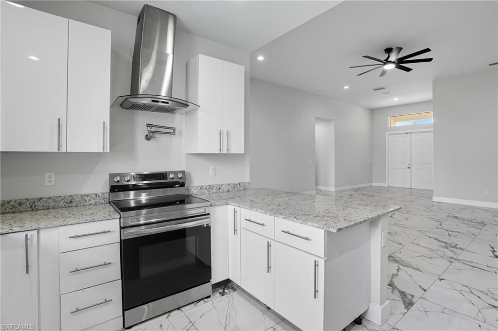 2314 NW 33rd Pl, Cape Coral, FL 33993 Photo