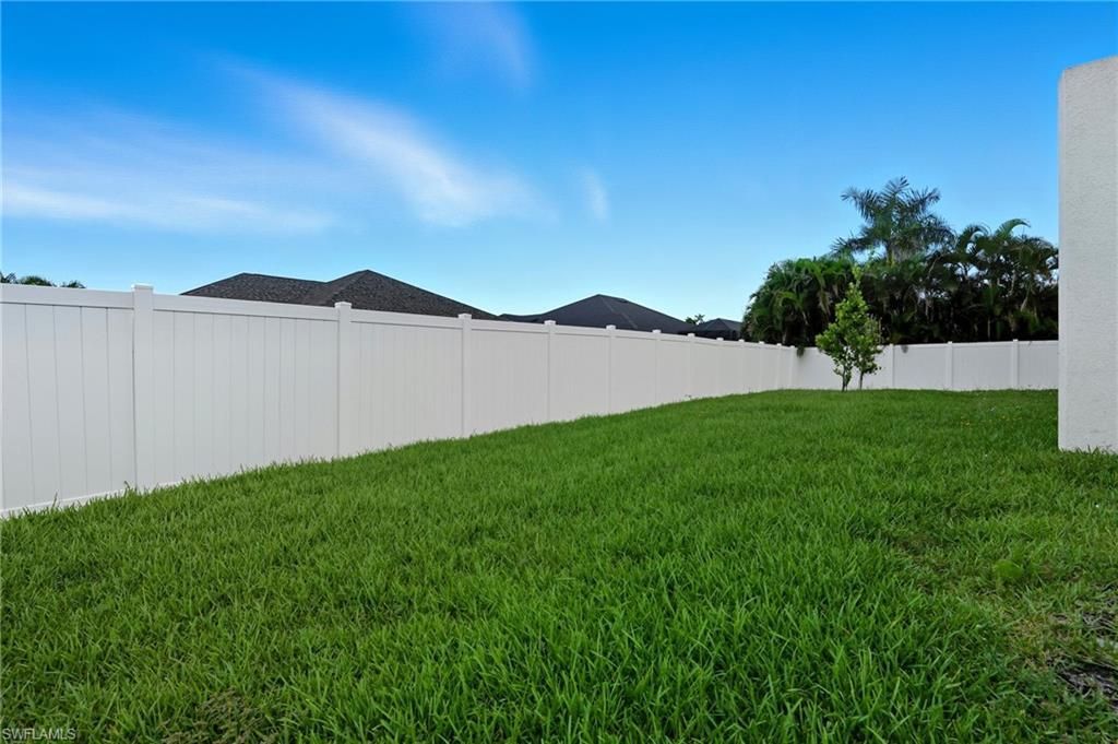 2314 NW 33rd Pl, Cape Coral, FL 33993 Photo