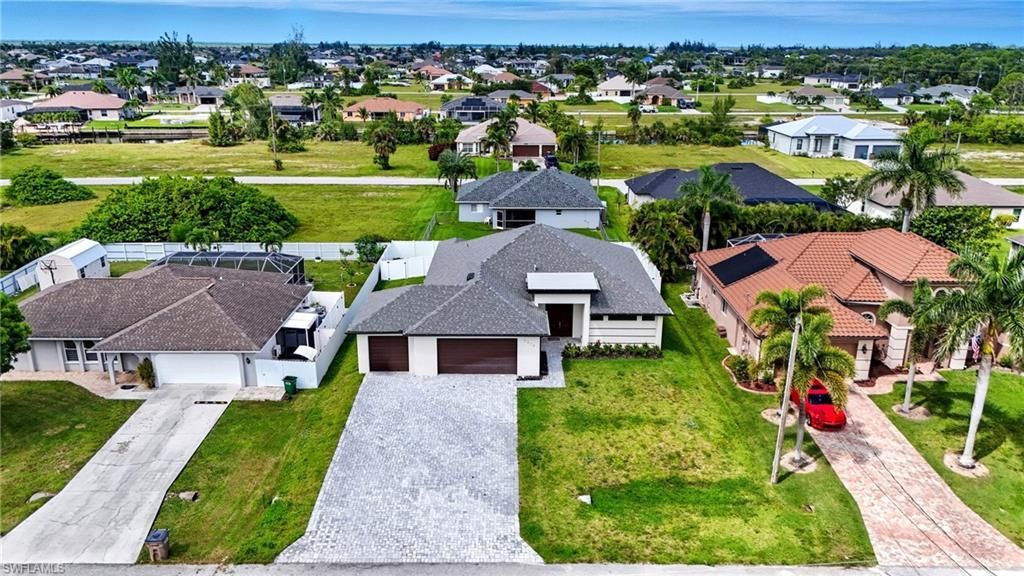 2314 NW 33rd Pl, Cape Coral, FL 33993 Photo