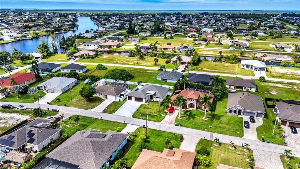 2314 NW 33rd Pl, Cape Coral, FL 33993 Photo