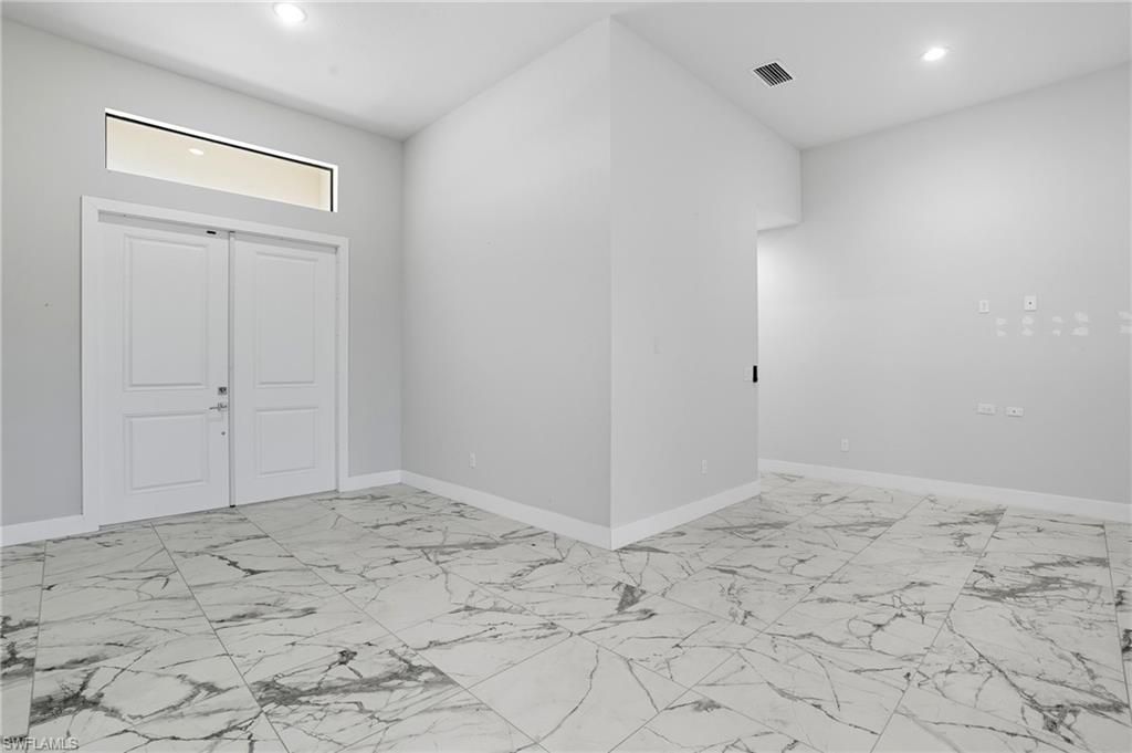 2314 NW 33rd Pl, Cape Coral, FL 33993 Photo