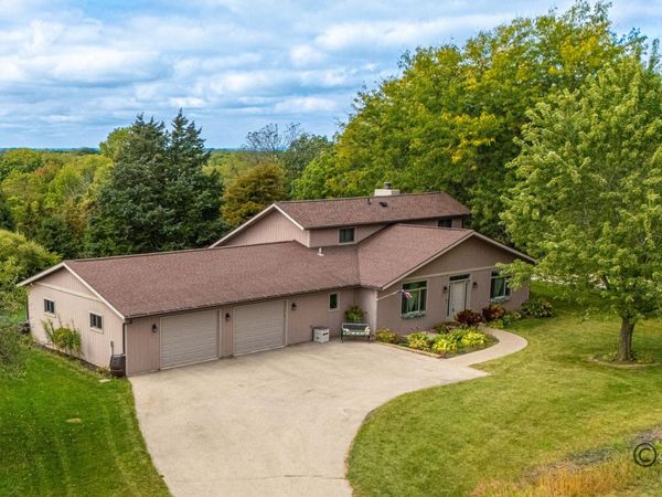 1 Belden School Lane, GALENA, IL 61036