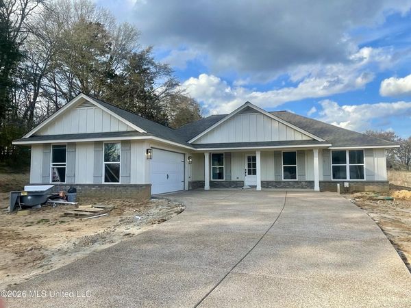 248 Farley Road, Byhalia, MS 38611