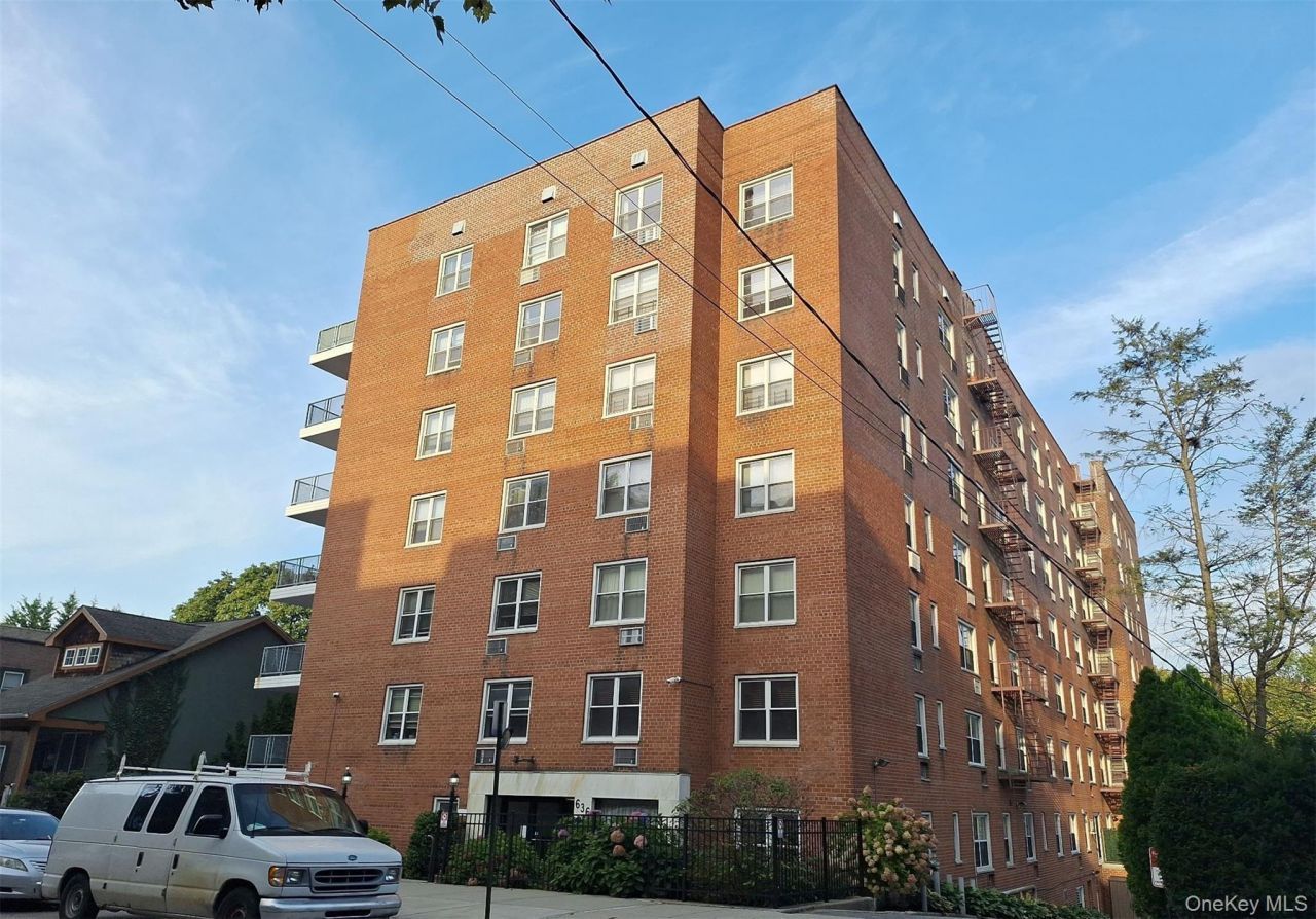 636 N Terrace Avenue, Unit 2C, Mount Vernon, NY 10552 Main Photo