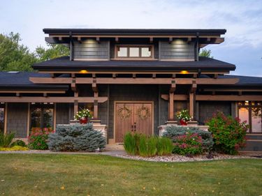 32979 County Road 1, La Crescent, MN 55947