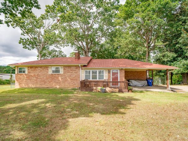 3015 NE 20th Street, Cleveland, TN 37323