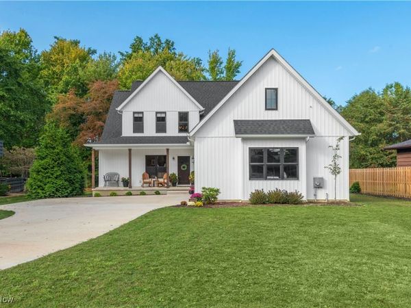 25530 Hilliard Boulevard, Westlake, OH 44145