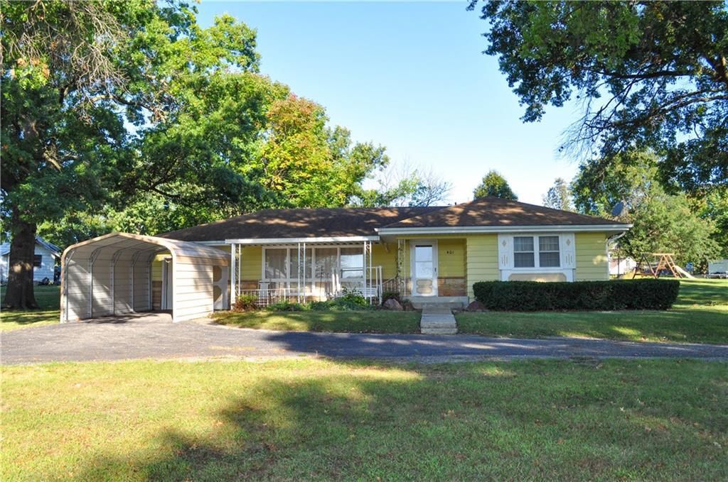 401 N Oak Street, Stanberry, MO 64489 Main Photo