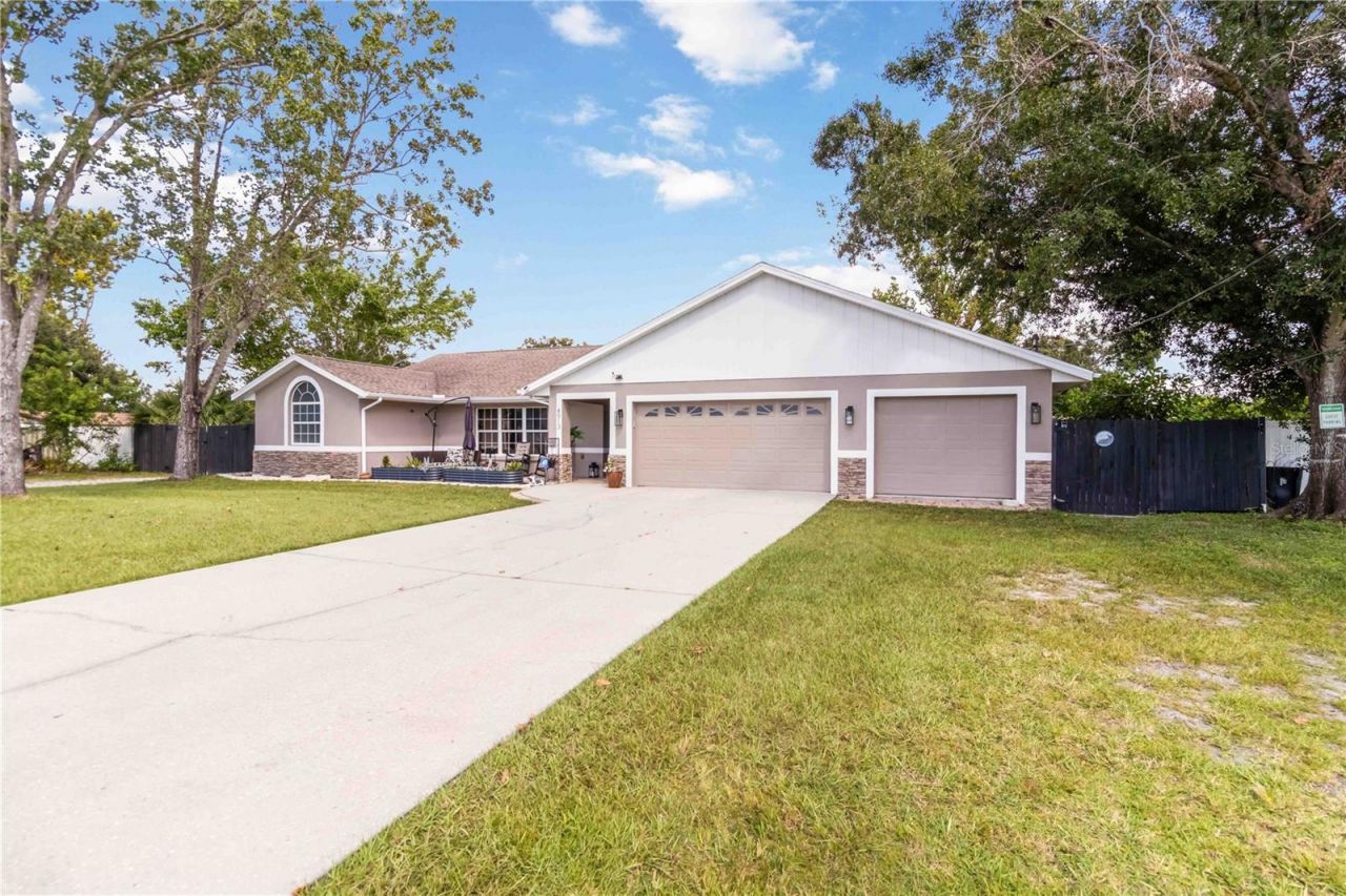 4913 37th Street East, Bradenton, FL 34203 Photo