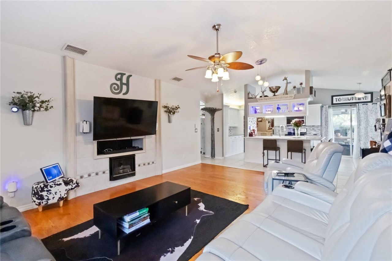 4913 37th Street East, Bradenton, FL 34203 Photo