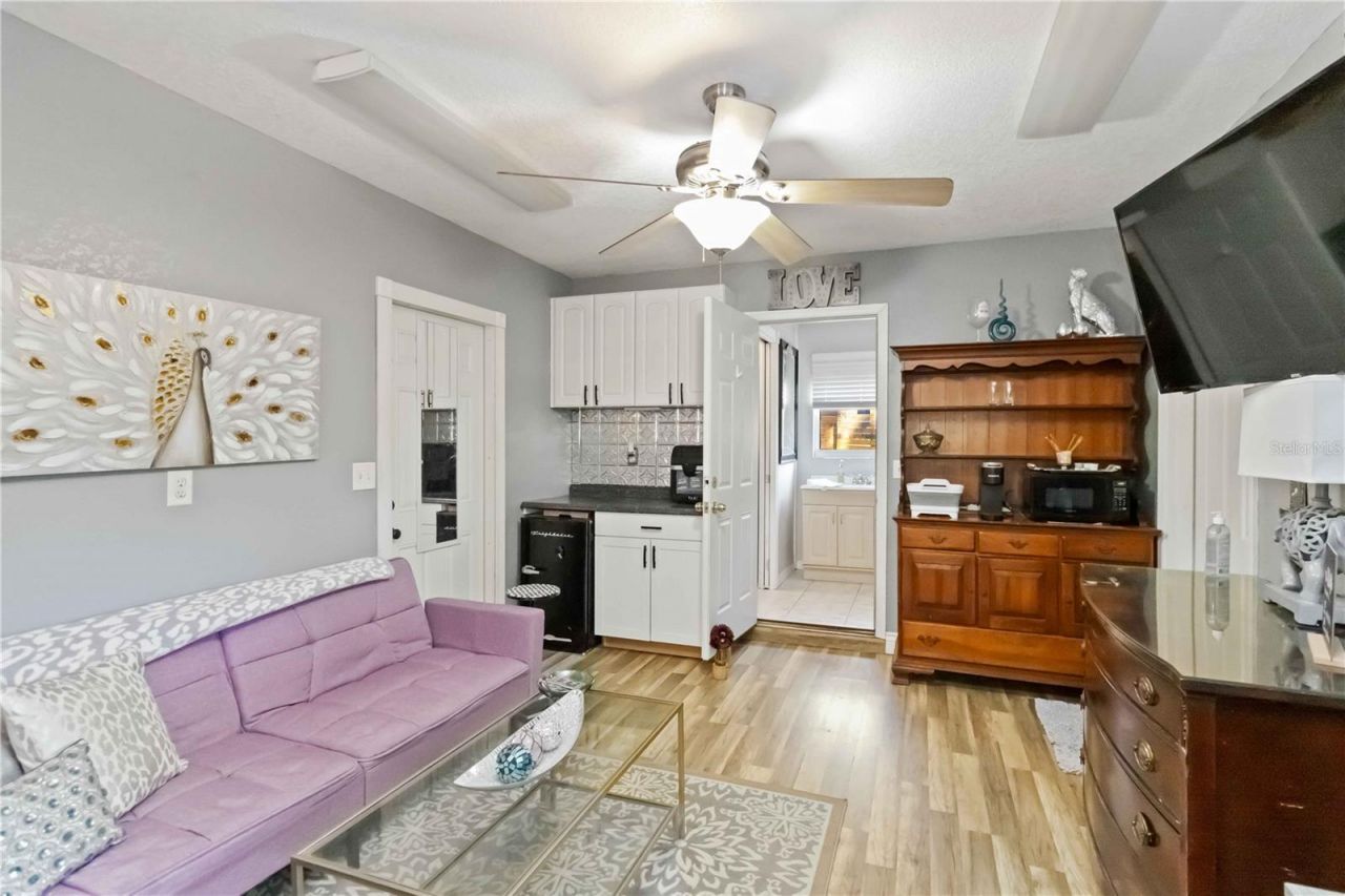 4913 37th Street East, Bradenton, FL 34203 Photo