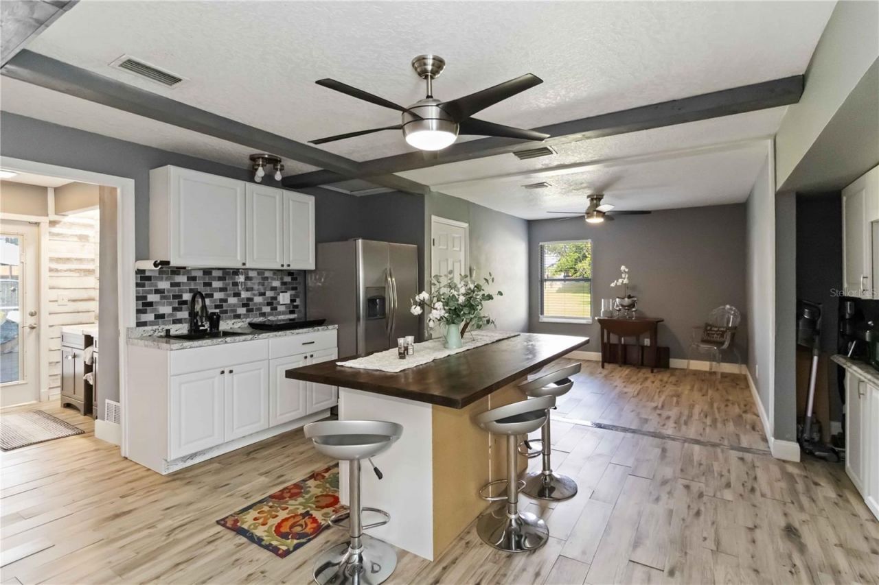 4913 37th Street East, Bradenton, FL 34203 Photo