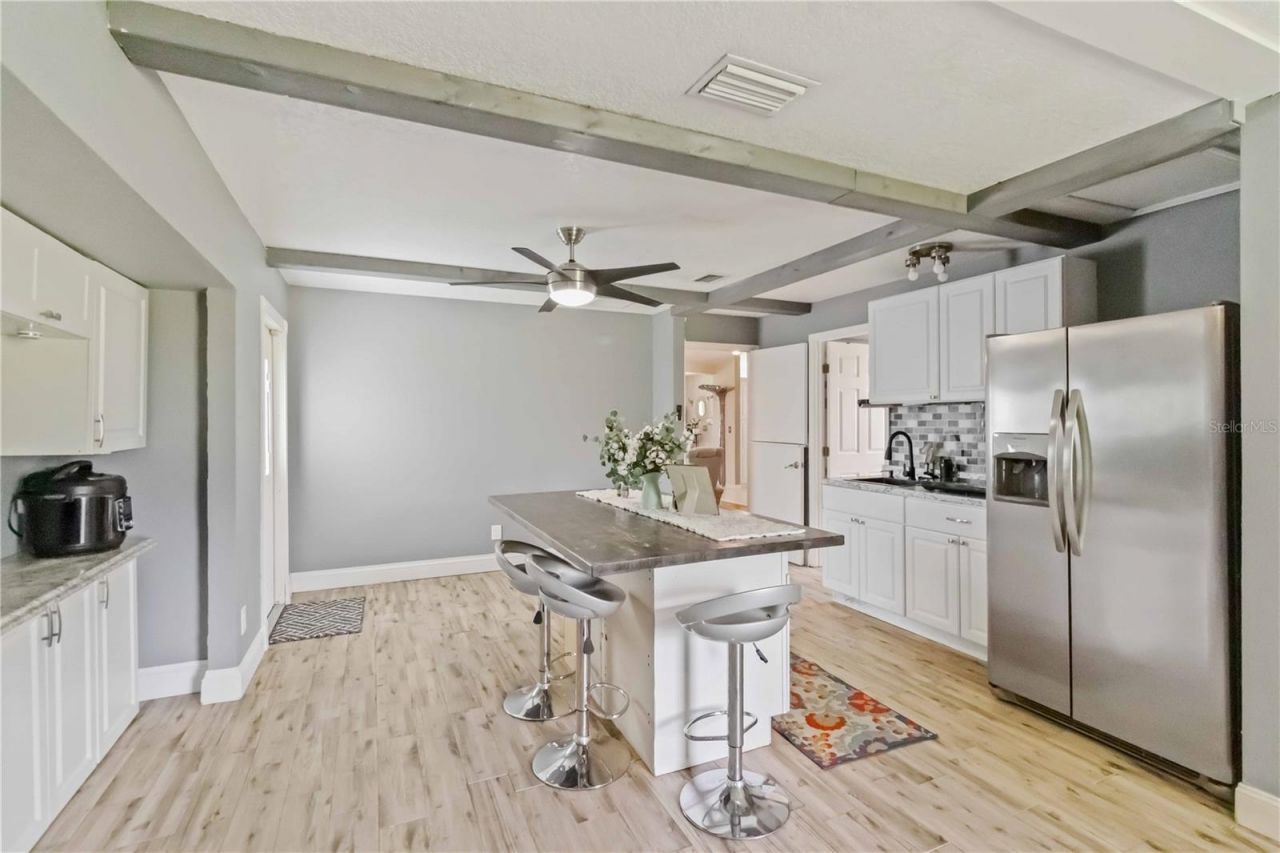 4913 37th Street East, Bradenton, FL 34203 Photo