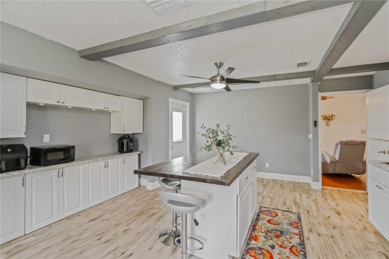 4913 37th Street East, Bradenton, FL 34203 Photo