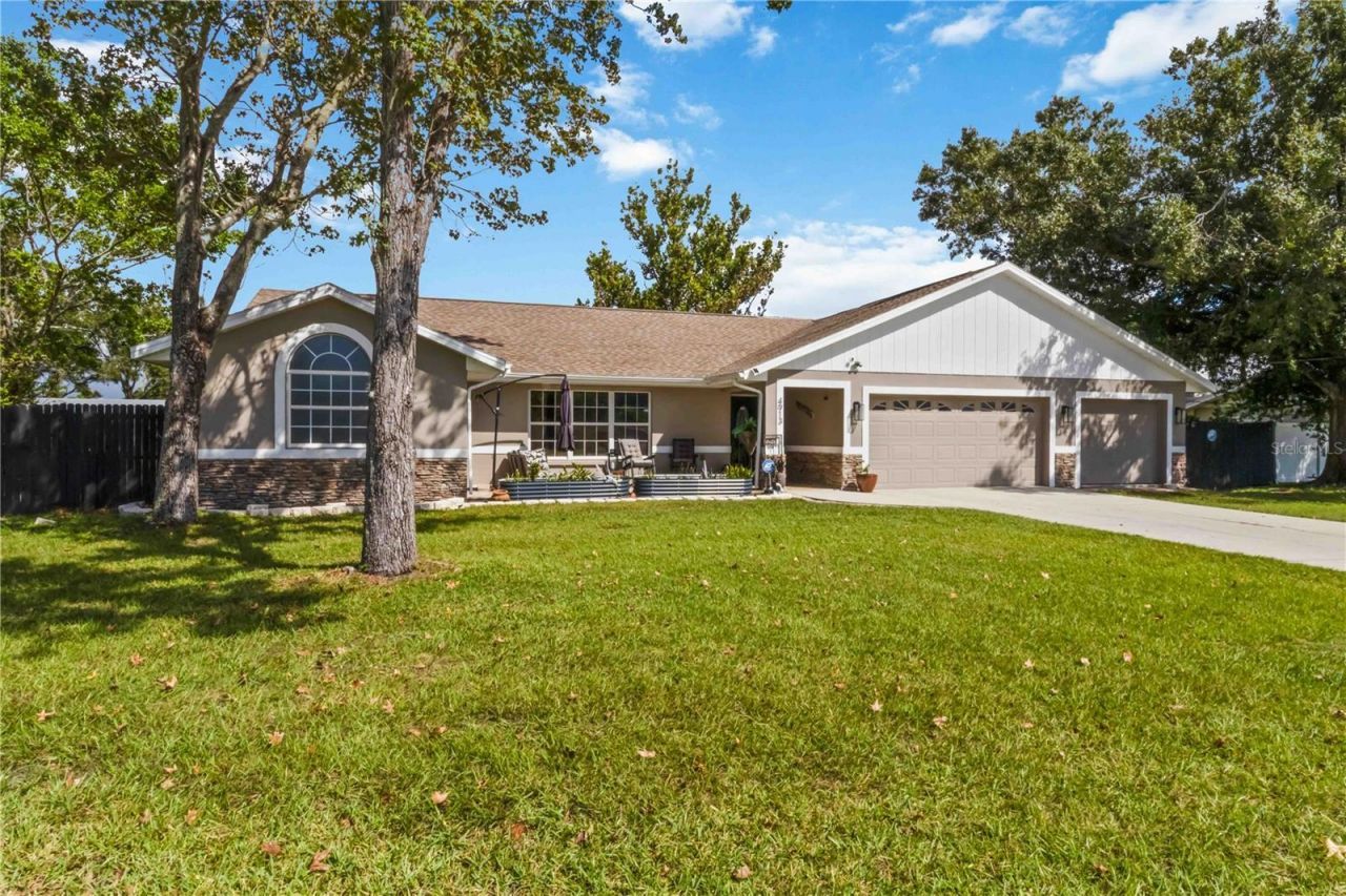 4913 37th Street East, Bradenton, FL 34203 Photo