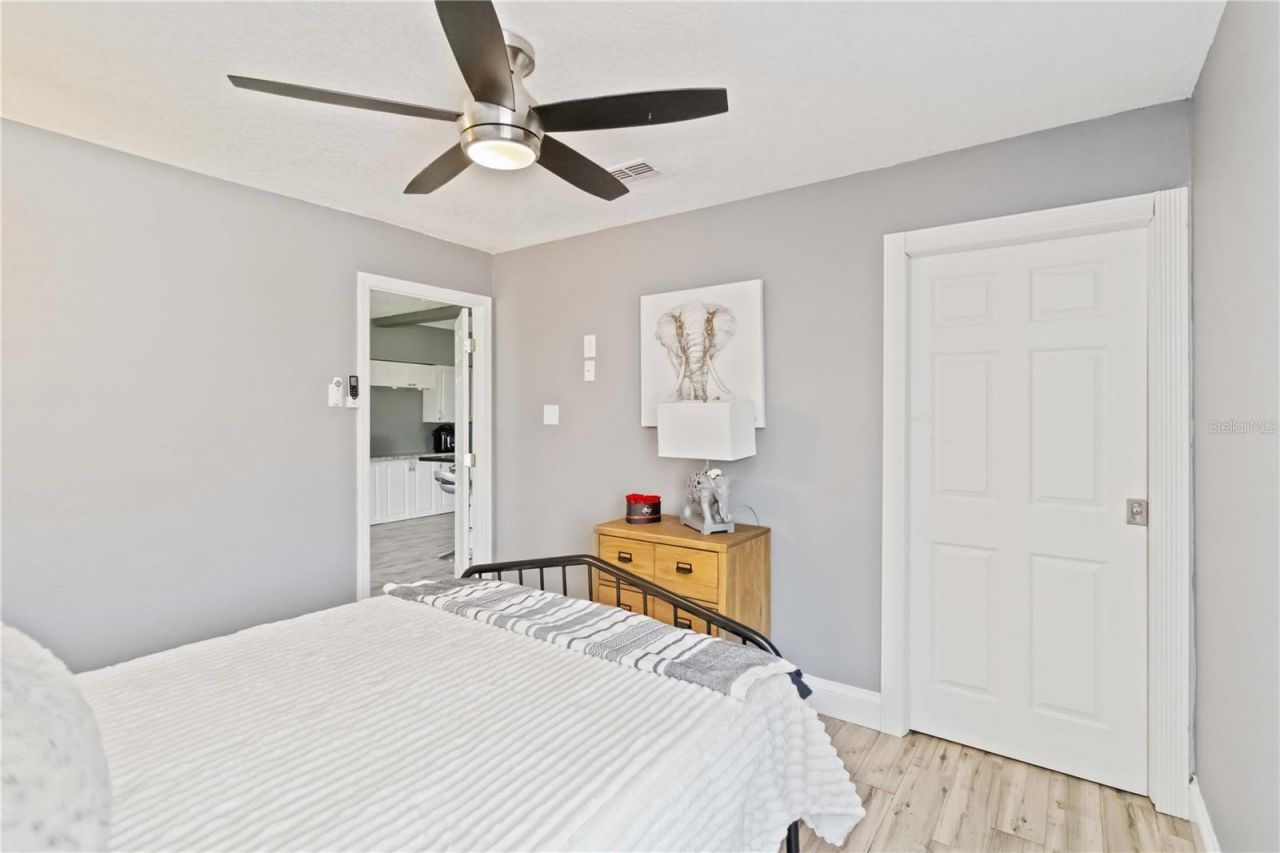 4913 37th Street East, Bradenton, FL 34203 Photo