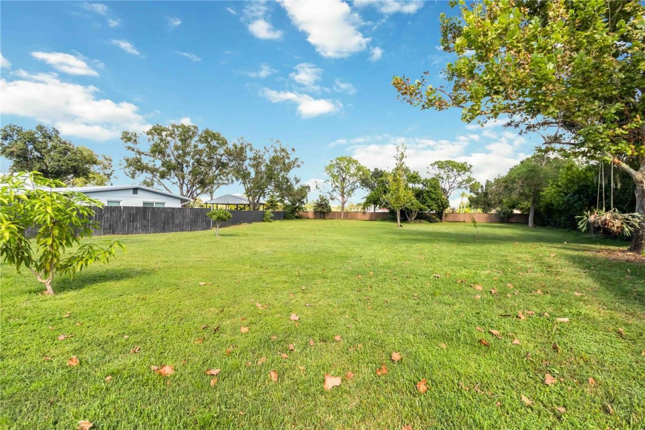 4913 37th Street East, Bradenton, FL 34203 Photo