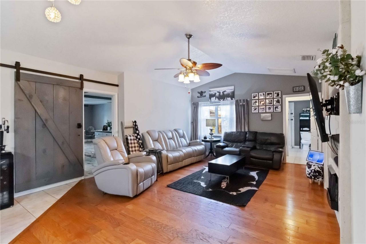 4913 37th Street East, Bradenton, FL 34203 Photo