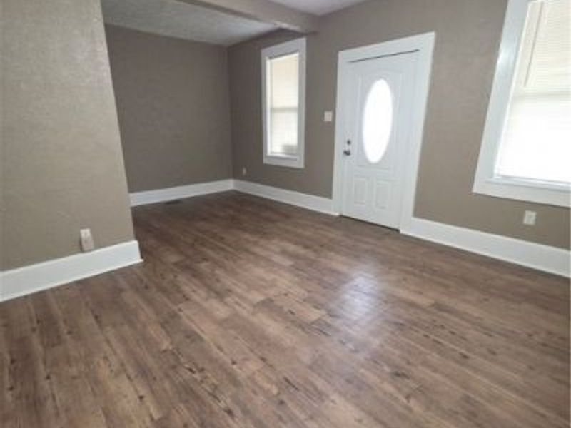 5628 Pacific Avenue, Cleveland, OH 44102 Photo 7