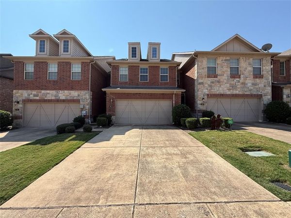 392 Dublin Street, Lewisville, TX 75067