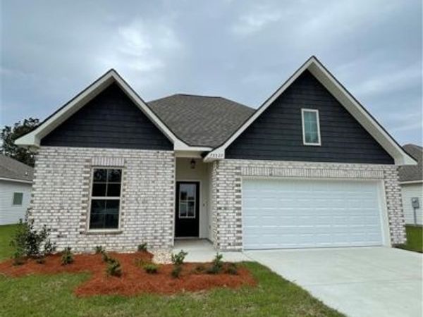 73327 FOREST CREEK Drive, Covington, LA 70433