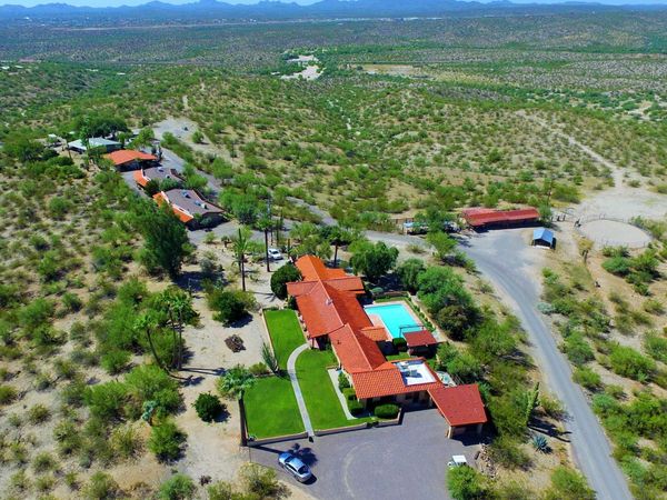 56550 RANCHO CASITAS Road, Wickenburg, AZ 85390