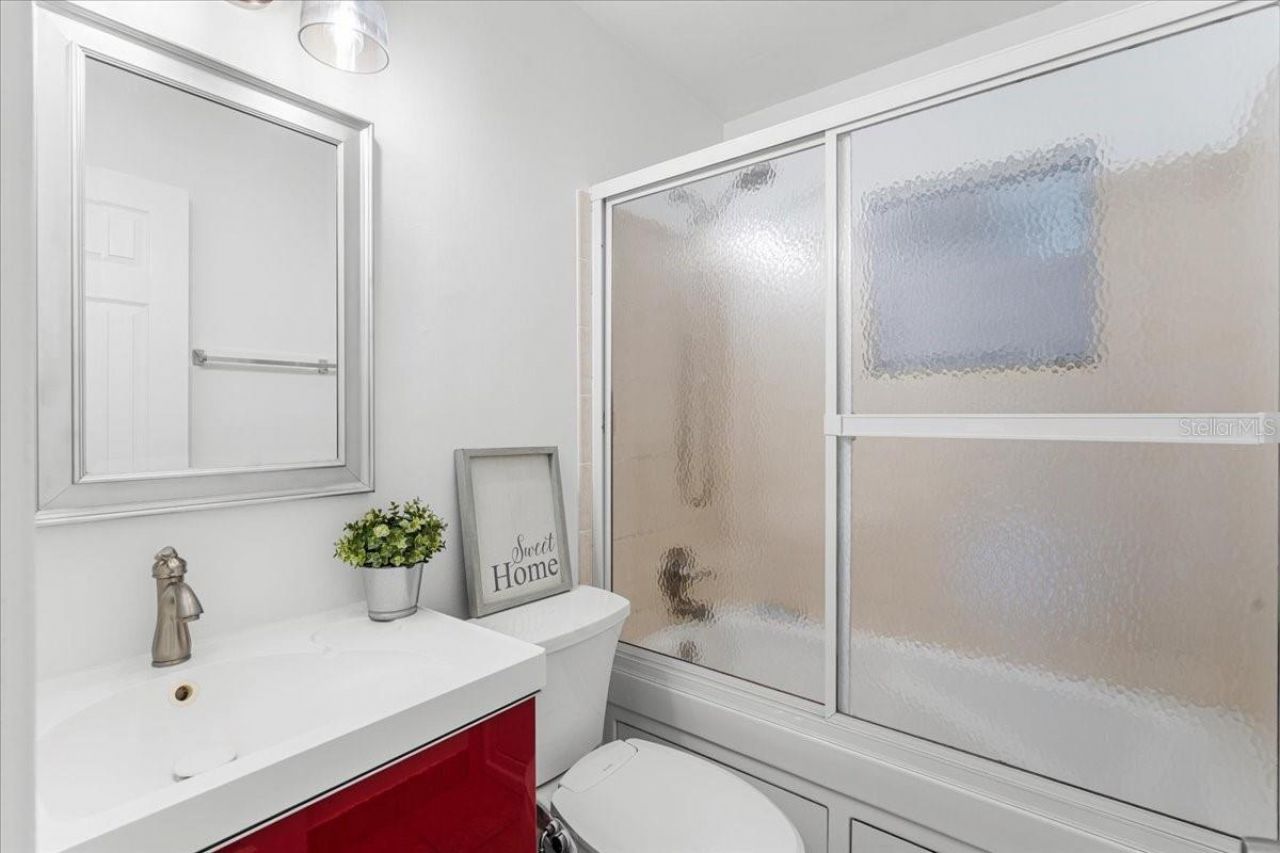 819 Southwest Boulevard N, Saint Petersburg, FL 33703 Photo