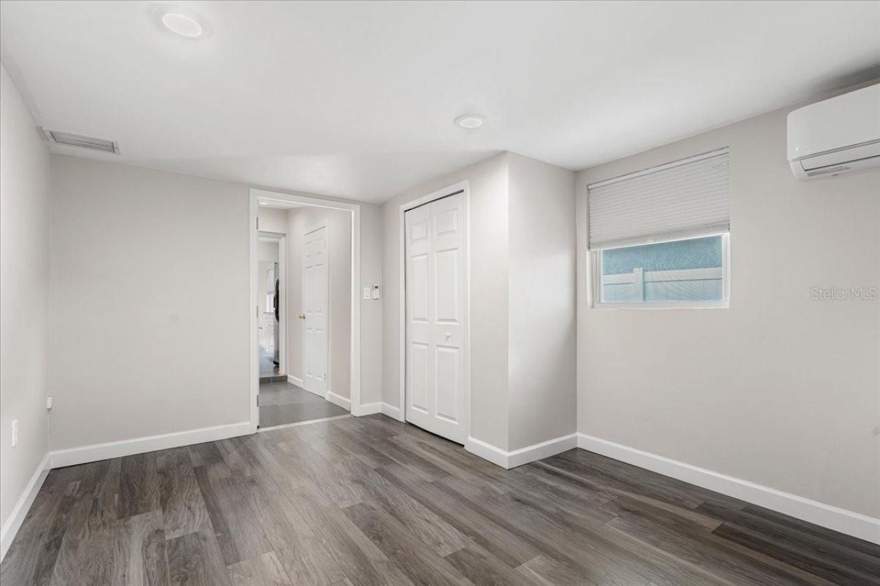 819 Southwest Boulevard N, Saint Petersburg, FL 33703 Photo