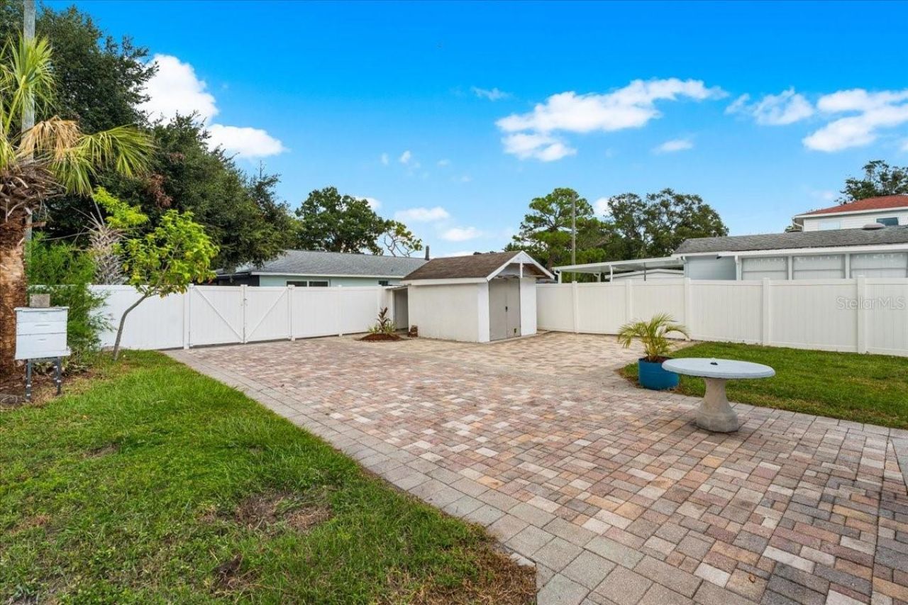 819 Southwest Boulevard N, Saint Petersburg, FL 33703 Photo