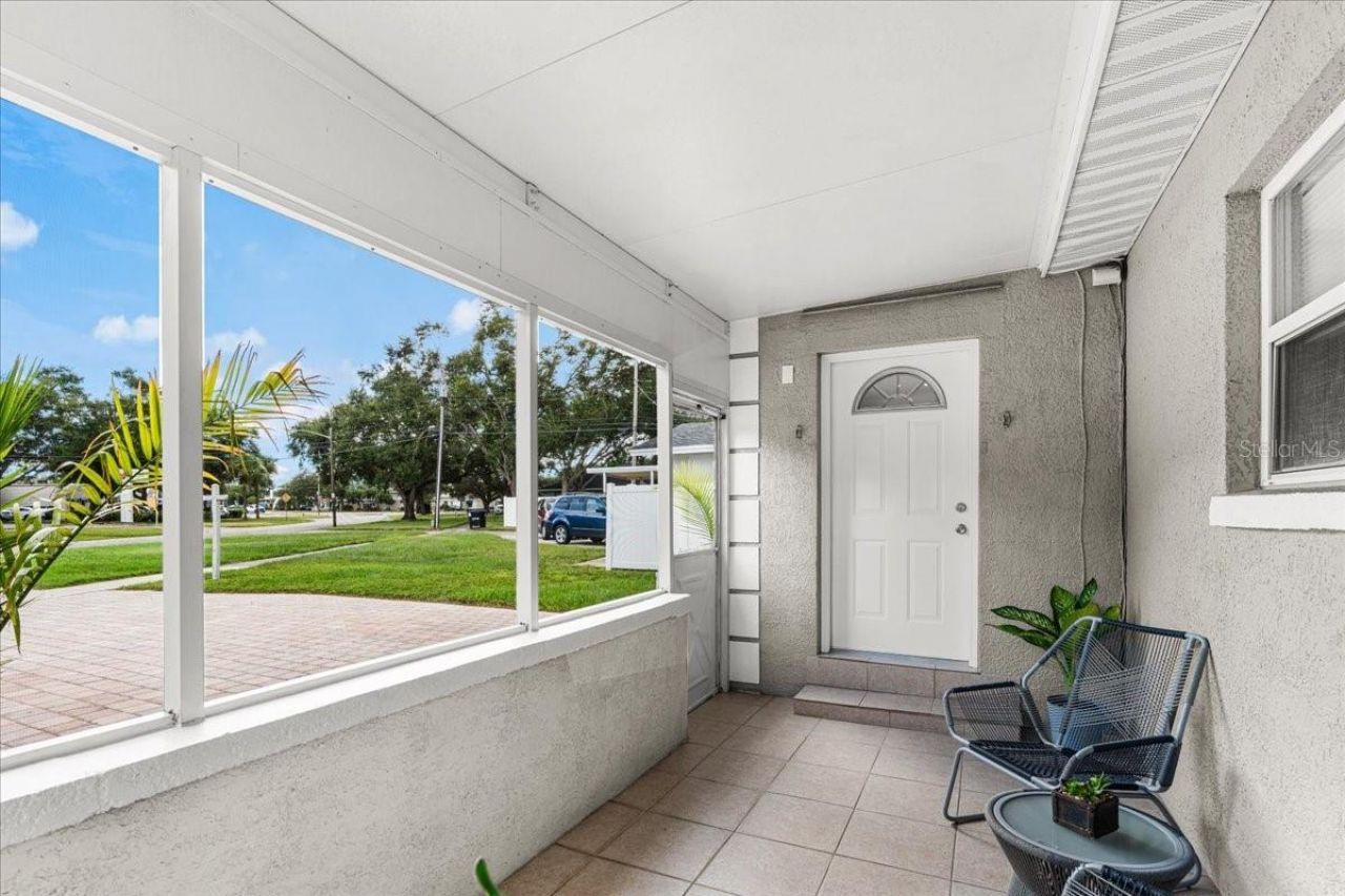 819 Southwest Boulevard N, Saint Petersburg, FL 33703 Photo