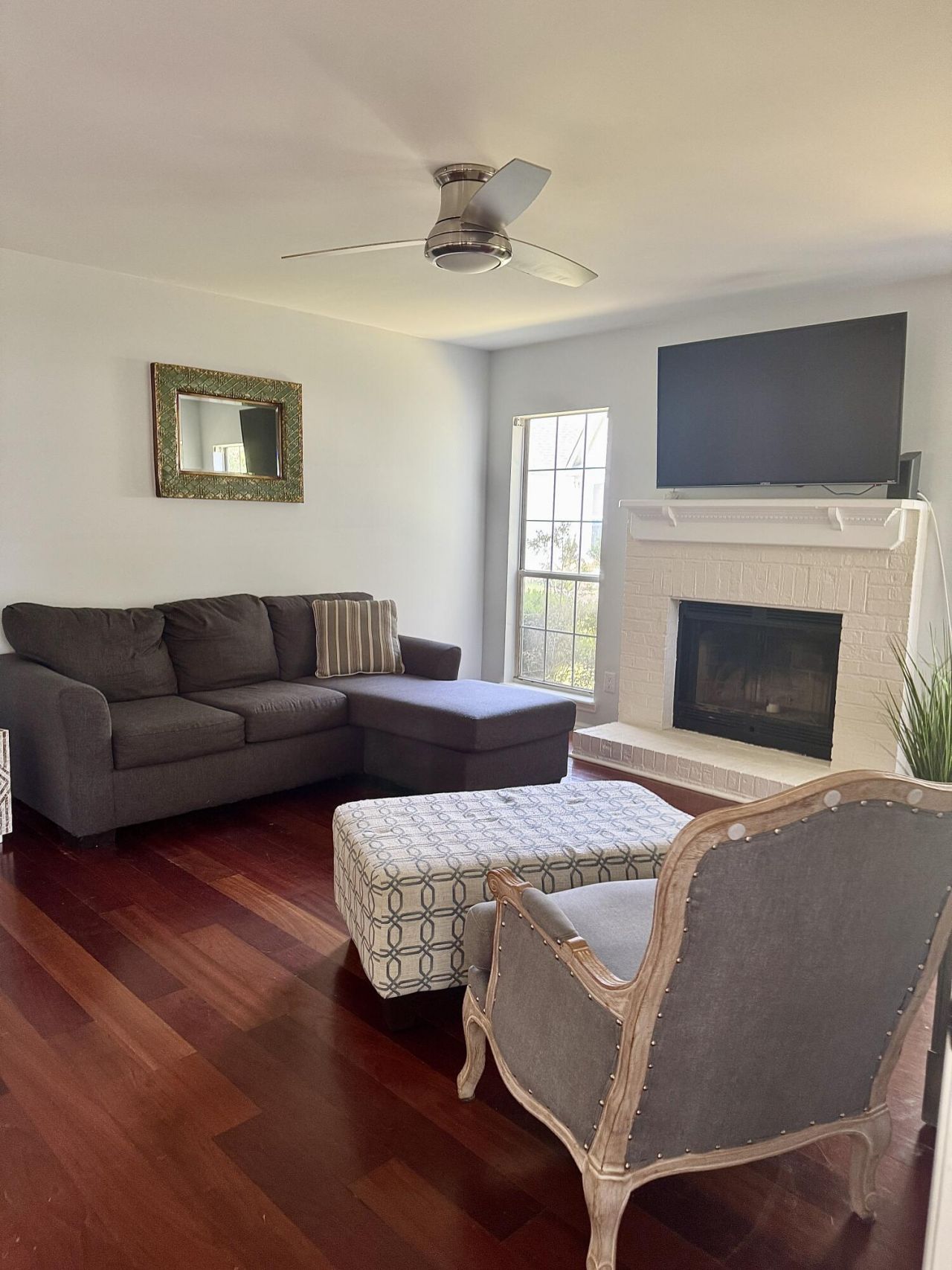 1901 Oak Tree Lane Photo 15