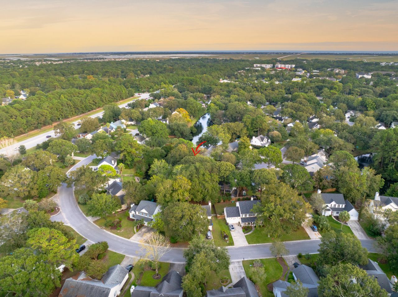 1901 Oak Tree Lane Photo 38