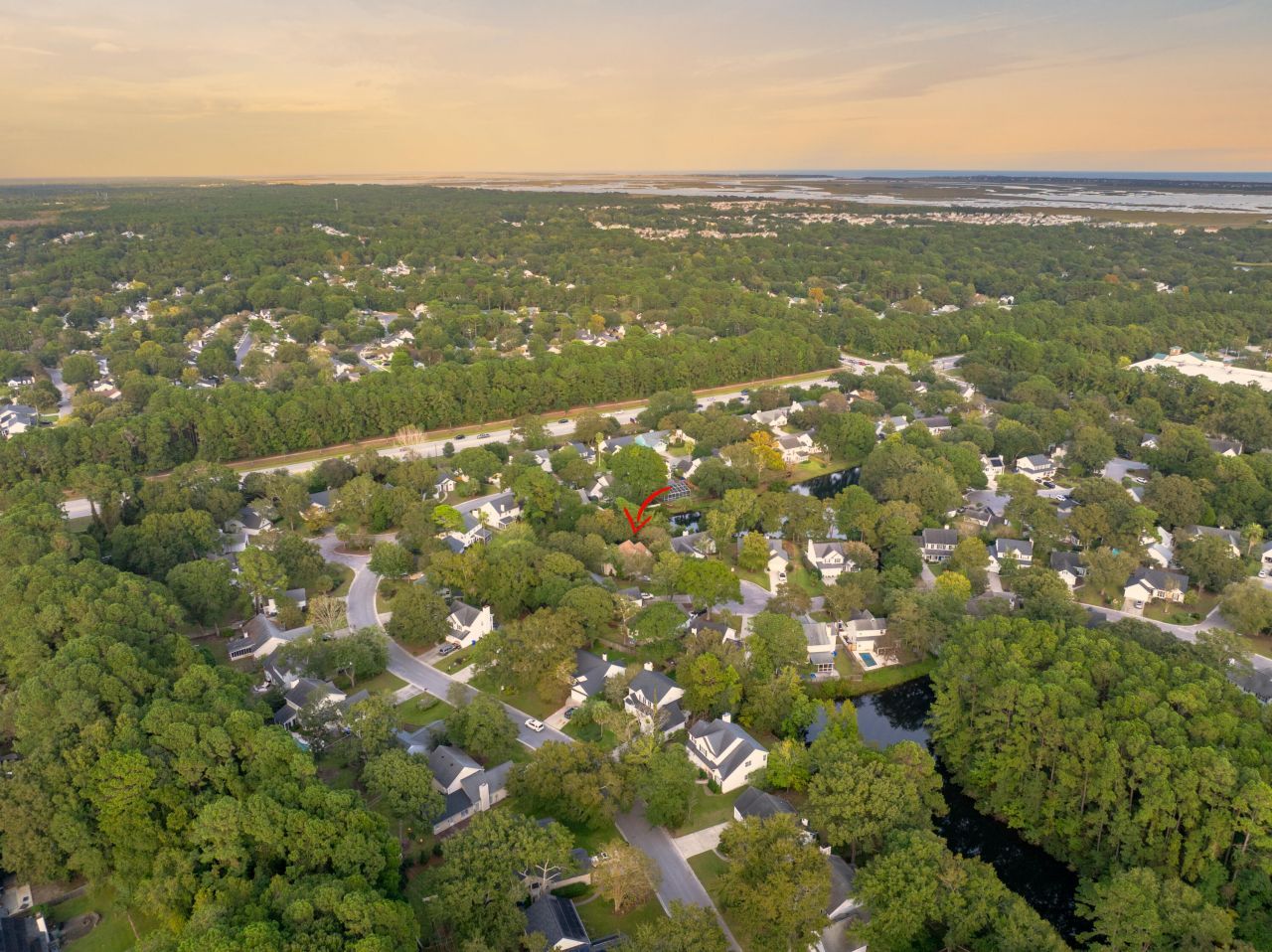 1901 Oak Tree Lane Photo 40